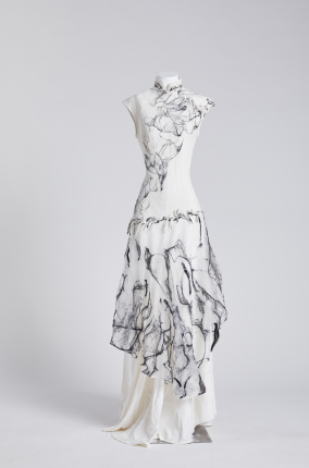 乌克兰裔西班牙设计师Svetlana Gromik Venger作品：由茧而生.png
