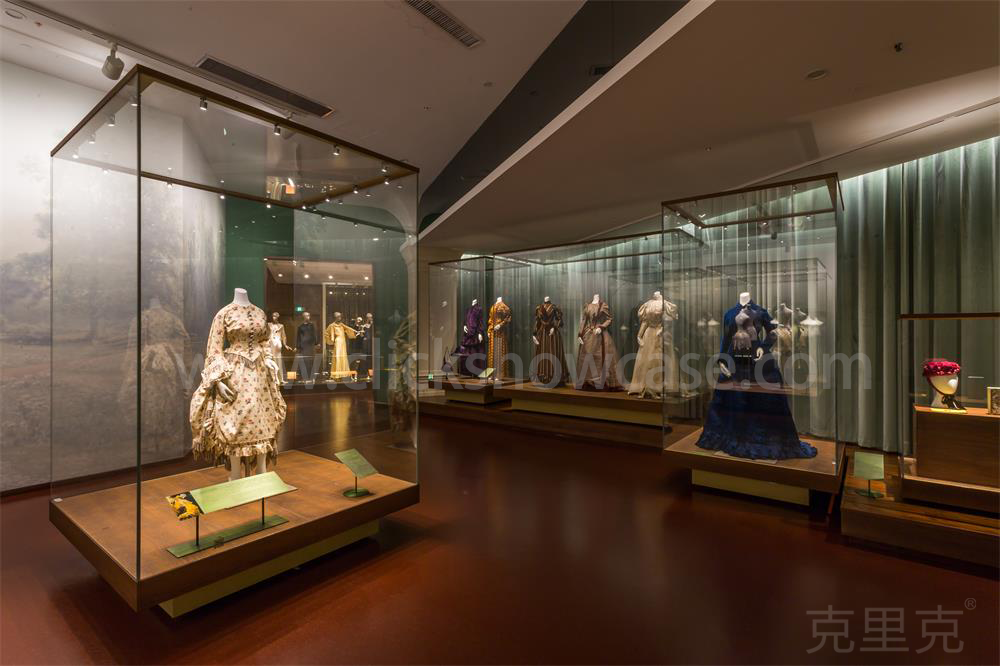 2016qm球盟会·(中国)球盟会-中国丝绸博物馆展柜案例实拍图1