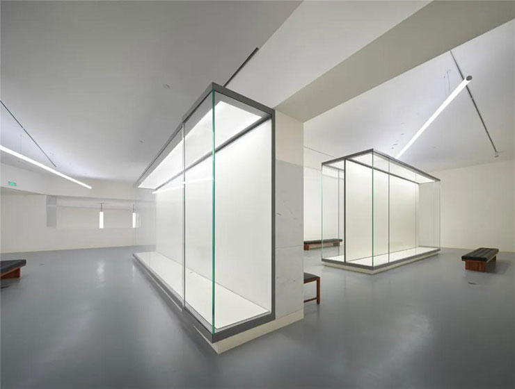华贸展柜.jpg