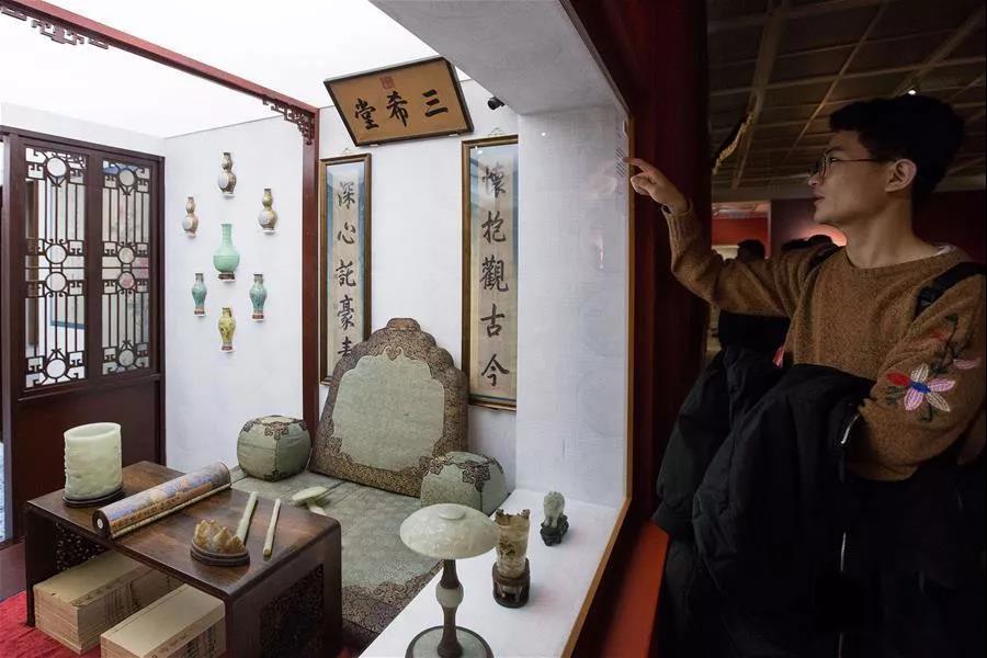 南京博物院“走进养心殿”特展.jpg