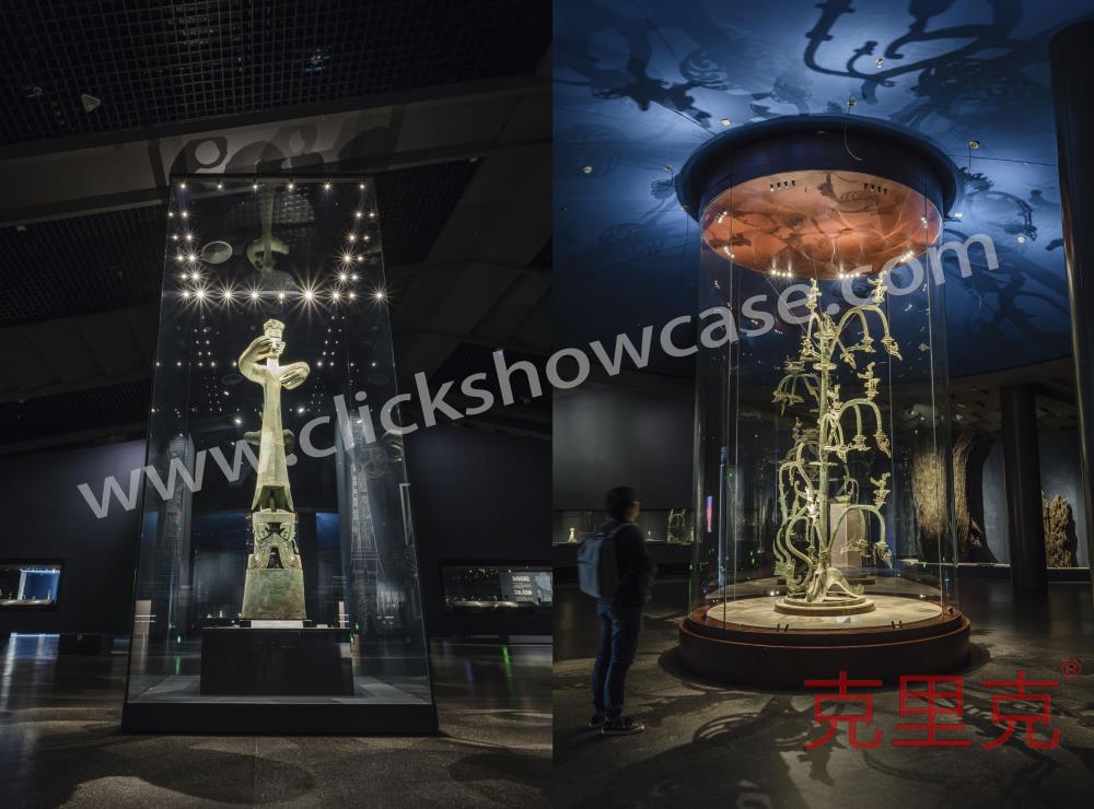 三星堆青铜神树,铜立大人博物馆展柜qm球盟会·(中国)球盟会提供 三星堆青铜神树,铜立大人博物馆展柜qm球盟会·(中国)球盟会提供