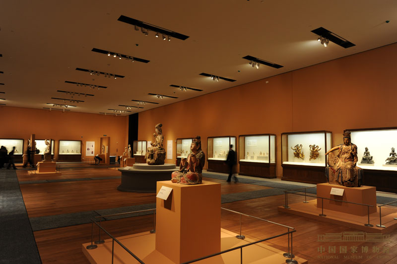 中国古代佛造像艺术展展柜设计样式-qm球盟会·(中国)球盟会展柜设计制作