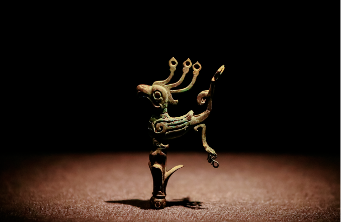 铜鸟.png