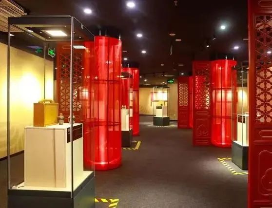 qm球盟会·(中国)球盟会展柜案例之蒙顶山上茶