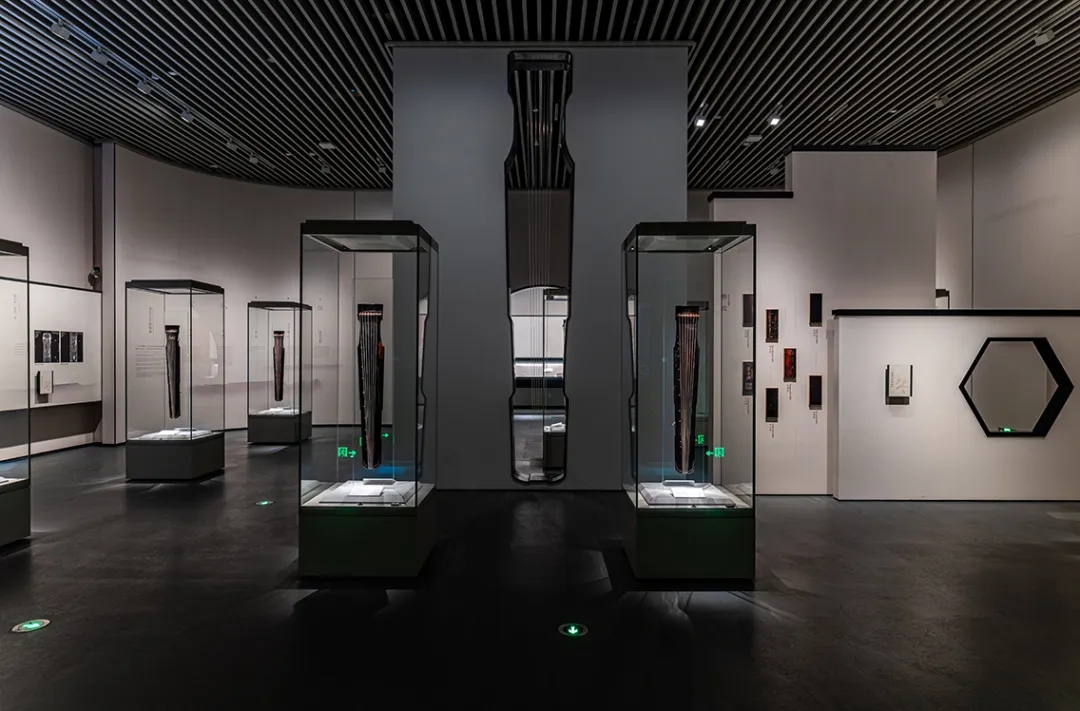 博物馆展柜智能化发展趋势_qm球盟会·(中国)球盟会展柜